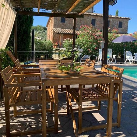 Agriturismo Tranquillo E Con Vista Panoramica Torrita di Siena Buitenkant foto